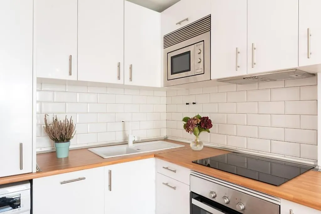 Cozy Apartment In The City Center Santander Spain