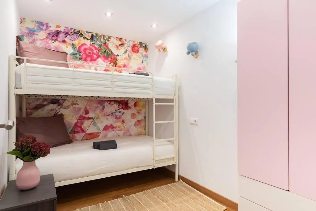 Cozy Apartment In The City Center Santander