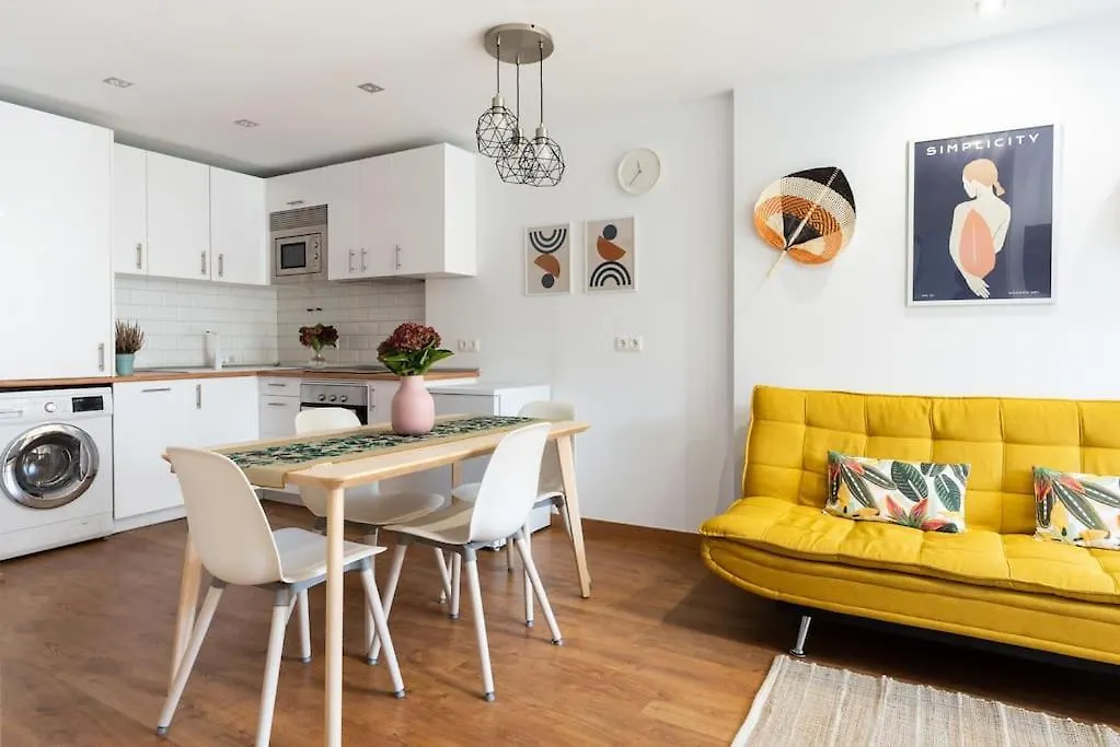 Cozy Apartment In The City Center Santander